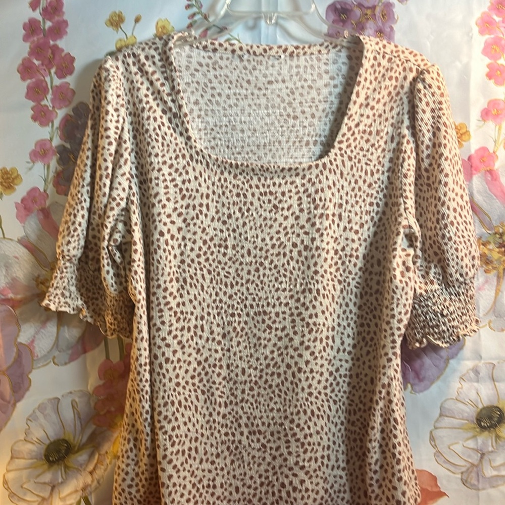 Animal Print blouse in beige and brown